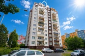 Vzdušný byt ve věžovém domě v Plzni, cena 3850000 CZK / objekt, nabízí REALITNÍ KANCELÁŘ PUBEC, s.r.o.