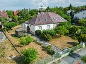 Rodinný dům s atmosférou v žádané lokalitě Plzeň - Zátiší, cena 9490000 CZK / objekt, nabízí REALITNÍ KANCELÁŘ PUBEC, s.r.o.