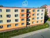 Světlý byt 1+1 s prostornou lodžií v Kralovicích, cena 1790000 CZK / objekt, nabízí REALITNÍ KANCELÁŘ PUBEC, s.r.o.