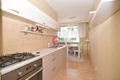 Pronájem, byt 2+1 Hodonín, ulice Brandlova, s lodžií, vybavený, CP: 55m2, cena 12500 CZK / objekt / měsíc, nabízí 