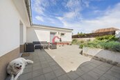 Prodej, RD /2 x apartmán 2+kk, Přítluky, 2 terasy, zahrada, Novomlýnská přehrada, Pálava, CP:466m2, cena 1 CZK / objekt, nabízí 