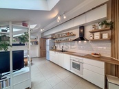 Prodej bytu 2+kk, 55 m2, Praha 2 - Nové Město., cena 9998000 CZK / objekt, nabízí House ViP, s.r.o.