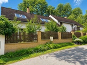 Prodej rodinného domu 7+kk, 206 m2, Sluštice, Praha - východ., cena 10400000 CZK / objekt, nabízí House ViP, s.r.o.