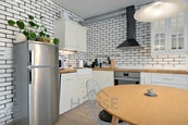 Prodej bytu 2+kk 53 m2 Pod Harfou, Praha - Vysočany, cena 9140000 CZK / objekt, nabízí House ViP, s.r.o.