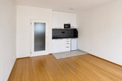 Prodej bytu 1+kk 34 m2, Praha - Vysočany, cena 6700000 CZK / objekt, nabízí House ViP, s.r.o.