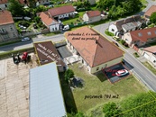 Prodej pozemku o celkové výměře 812 m2 a budovy bez č.p. (111 m2), v obci Hořany, cena 3200000 CZK / objekt, nabízí House ViP, s.r.o.