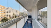 Prostorný byt 3+1, 79 m2, zasklená lodžie, sklep, cena 9400000 CZK / objekt, nabízí 