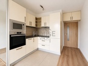 Prodej bytu 1+kk s balkonem, cena 6390000 CZK / objekt, nabízí House ViP, s.r.o.