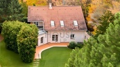 Prodej rodinného domu 5kk 246 m2 s krásnou zahradou, altánkem a terasami, cena 19975000 CZK / objekt, nabízí House ViP, s.r.o.