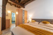 Prodej bytu 3+kk 109 m2 u Karlova mostu, cena 23780000 CZK / objekt, nabízí 