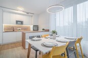 Pronájem bytu 3+kk 85 m2 s lodžií 4,7 m2, cena 39500 CZK / objekt / měsíc, nabízí 