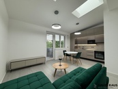 Pronájem bytu 2+kk s balkonem (50,02 m2), parkovacím stáním a sklepní kójí - Rezidence Kuklenská, Brno