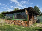 Pronájem kiosku s občerstvením a zastřešenou zahrádkou (cca 57 m2) - Rajhrad