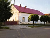 RD Předhradí, CP 489 m2, dvůr, dvougenerační, podkroví, klidná lokalita, CP 489 m2, cena 2980000 CZK / objekt, nabízí 