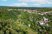 Stavební pozemek v Brně Líšni - klid, příroda, soukromí, cena cena v RK, nabízí