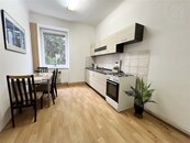 Prostorný byt 1+1 k pronájmu, ul.Tržní, cena 15000 CZK / objekt / měsíc, nabízí