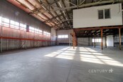 Pronájem výrobní a skladové haly 780 m2 s vestavěným administrativním zázemím, Brno - u D1