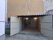 Pronájem garáže 16m2 s elektřinou, ul. Körnerova, Zábrdovice