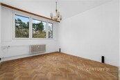Prodej bytu 3+1 s lodžií a sklepem, 70 m2, Brno Lesná, Haškova