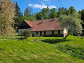 RD/chalupa 2+1 Stašov, velká zahrada s potokem, veranda, hosp. přístavek, stodola, dílna, cena 2600000 CZK / objekt, nabízí 