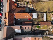 Prostorné dvoupodlažní bydlení se zahradou a garáží v centru Blanska