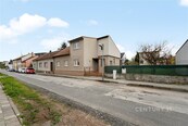 Rodinný dům v Tišnově se zahradou, samostatnou částí a velkým potenciálem