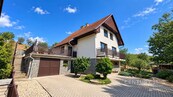 Prodej části RD, 2+kk, zahrada 340 m2, terasa, bazén a garáž - Dolní Loučky
