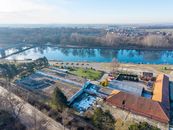 Prodej, Prostory a objekty pro obchod a služby, Mělník, cena 3600000 CZK / objekt, nabízí 