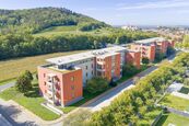 SVĚTLÝ BYT 1+KK [30 m + BALKON 11,7 m], VLASTNÍ PARKOVÁNÍ, IHNED VOLNÝ MIKULOV, cena 3990000 CZK / objekt, nabízí 