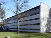 BEZSTAROSTNÉ PARKOVÁNÍ V BRNĚ - ŽABOVŘESKÁCH GARÁŽOVÉ STÁNÍ NA UL. VORONĚSKÁ K PRONÁJMU, cena 2000 CZK / objekt / měsíc, nabízí 