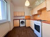Pronájem byt 2+1, 52 m 2, OV, ul. Osvobození, Jirkov., cena 12800 CZK / objekt / měsíc, nabízí