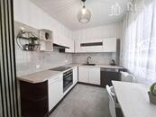 Pronájem byt 2+1, OV, 62 m 2, ul. Holešická, Chomutov., cena 13000 CZK / objekt / měsíc, nabízí 