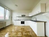 Pronájem, byt 3+1, 70 m2, OV, Most, ul. Česká , cena 15000 CZK / objekt / měsíc, nabízí 