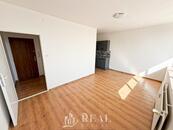 Pronájem byt 1+KK, 25 m 2, Ov, ul. Kunratická, Chomutov. , cena 9000 CZK / objekt / měsíc, nabízí 