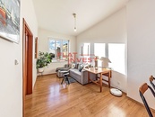Prodej slunného bytu 2+kk 41,3 m2, Praha - Libeň, cena 6350000 CZK / objekt, nabízí FLAT INVEST & Reality