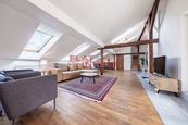 Výjimečný podkrovní mezonet o ploše 294 m2 se dvěma terasami v historickém centru Prahy, Praha-1, cena 85000000 CZK / objekt, nabízí FLAT INVEST & Reality