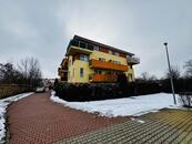 Prodej bytu 2+kk/B, OV, 49m2, Praha 10 - Dubeč, ul. Winklerova, cena 7000000 CZK / objekt, nabízí ZOOM Reality, s. r. o.