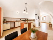 Byt 2+kk, 79 m² v historickém centru Kolína pár kroků od Karlova náměstí, cena 15000 CZK / objekt / měsíc, nabízí 