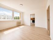 Kompletně zrekonstruovaný byt 2+1 s praktickou šatnou | Praha 5 Barrandov, cena 22000 CZK / objekt / měsíc, nabízí Jana Rušidi, realitní makléřka