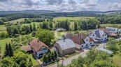 Rodinný dům v klidné části Rokytnice (okres Zlín) - pozemek 1 642 m2, k rekonstrukci, cena 2900000 CZK / objekt, nabízí Good move