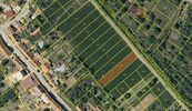 Stavební pozemek Radslavice 911 m2, cena 2800 CZK / m2, nabízí 