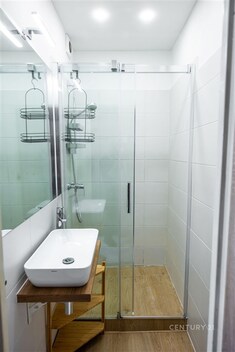 foto04_11491895_yfzw4.jpg