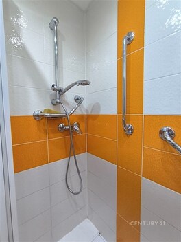 foto04_11503367_15ejyc.jpg