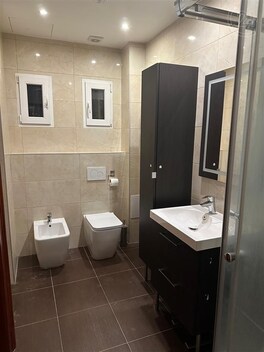 foto04_11367716_1e7mds.jpg