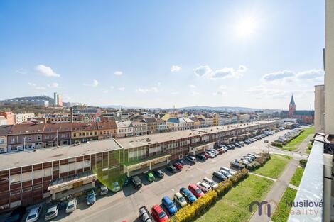 foto02_11471436_1dvwjo.jpg