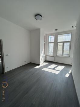 foto02_11483517_nqszs.jpg