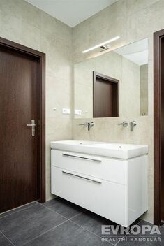 foto02_11381629_1ltsg0.jpg