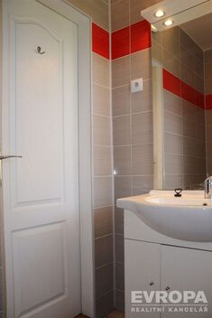 foto02_11381770_1a7m78.jpg