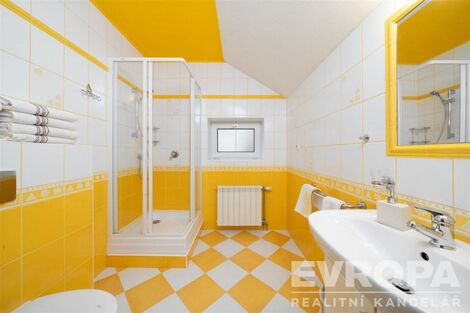foto02_11495556_1ardxg.jpg