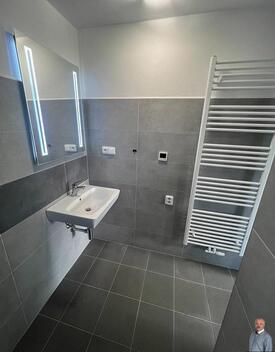 foto02_11559022_48bhk.jpg